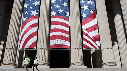 AFP__20251001__77EP2NA__v1__MidRes__DeadlineForCongressToAdoptBudgetAndAvoidShutdown