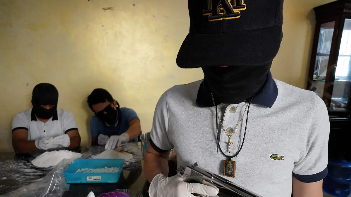 2025-09-18T183441Z_1407718164_RC2LGT9G2NNL_RTRMADP_3_USA-MEXICO-CRIME