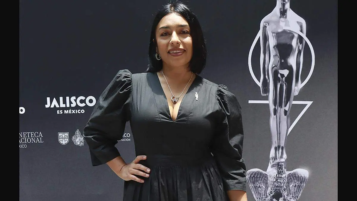 ADRIANA PAZ ACTRIZ ANIMALS adrian vaquez