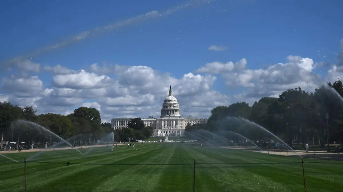 AFP__20251006__77WF6P6__v1__HighRes__ShutdownOfUsGovernment