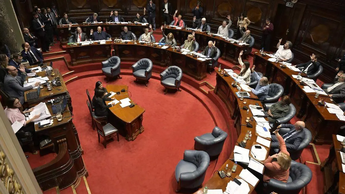 AFP__20251016__78XU7FE__v1__MidRes__UruguayHealthEuthanasiaBill