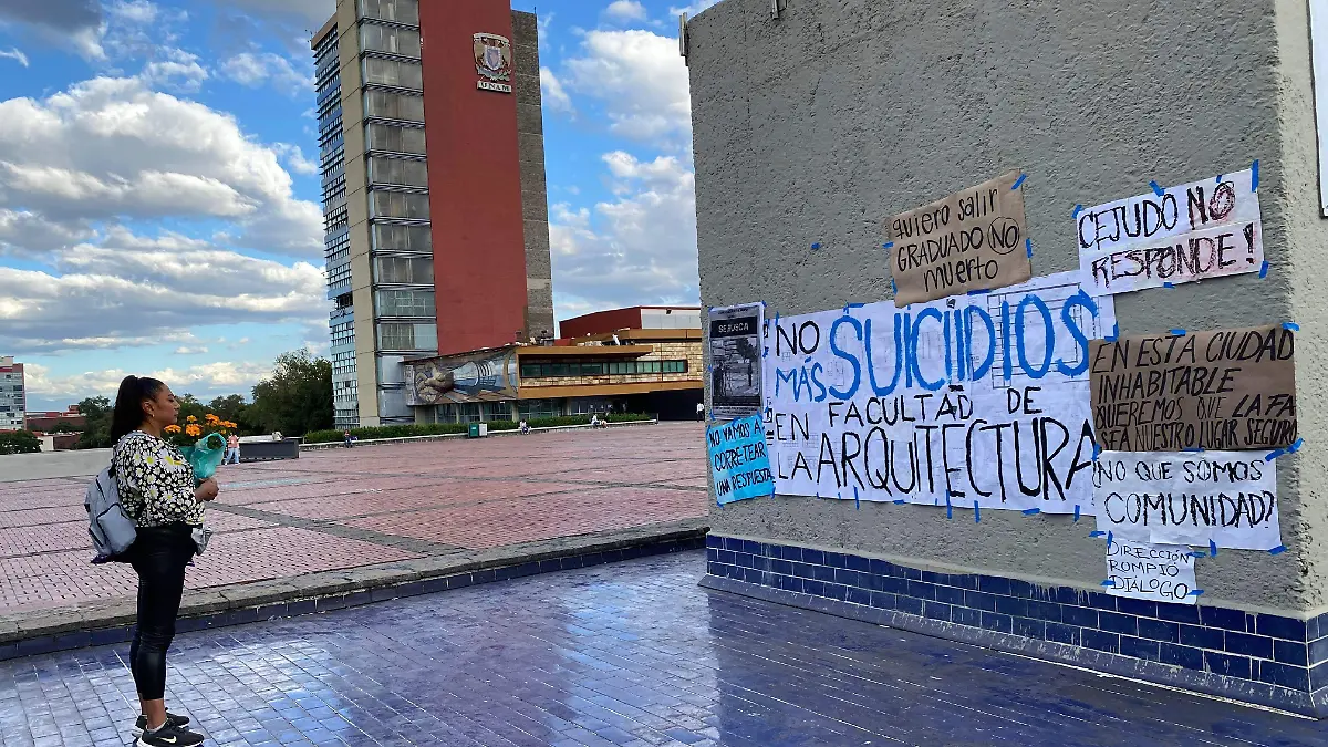 Memorial Jesus Hernández UNAM