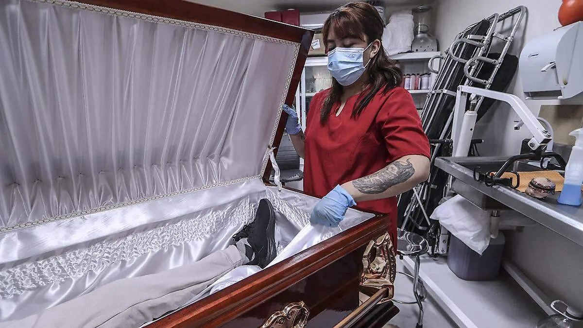 EMBALZAMADORA ENTREVISTA