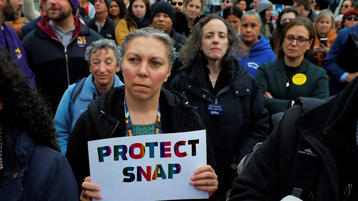 EU deja sin comida a miles de pobres