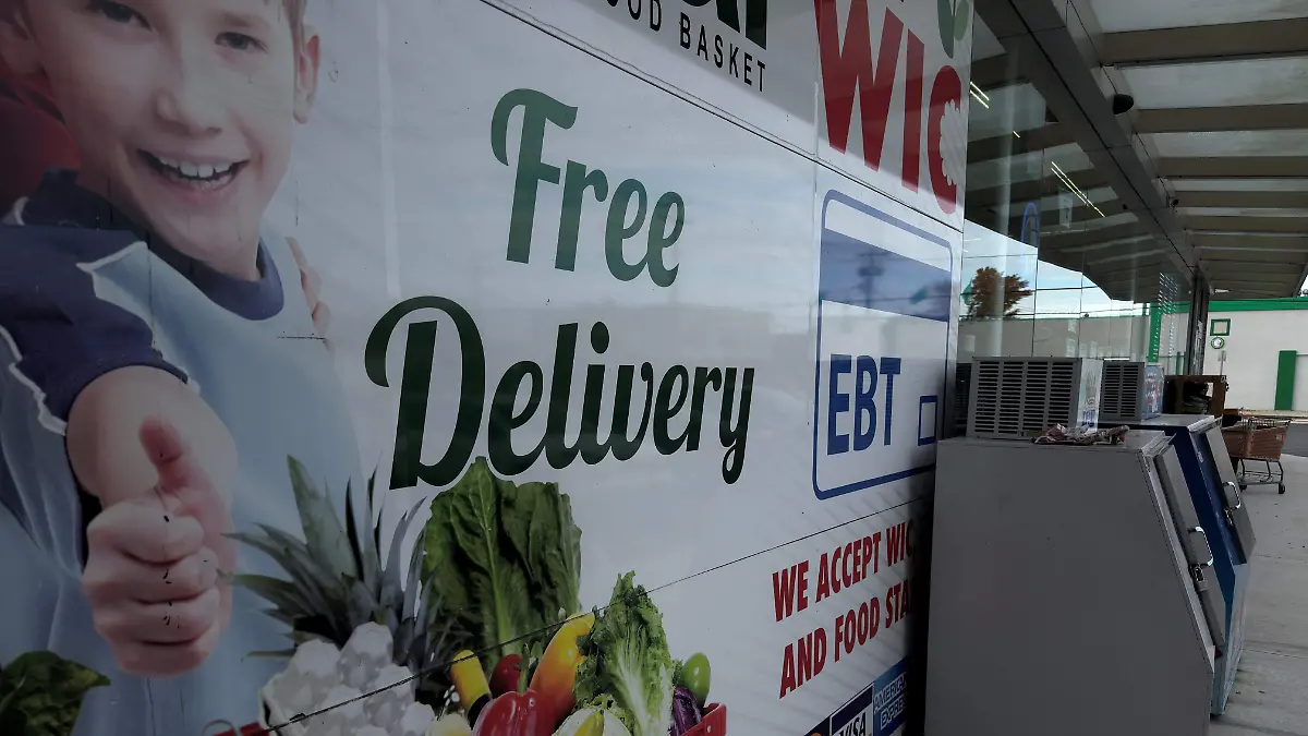 EU deja sin comida a miles de pobres