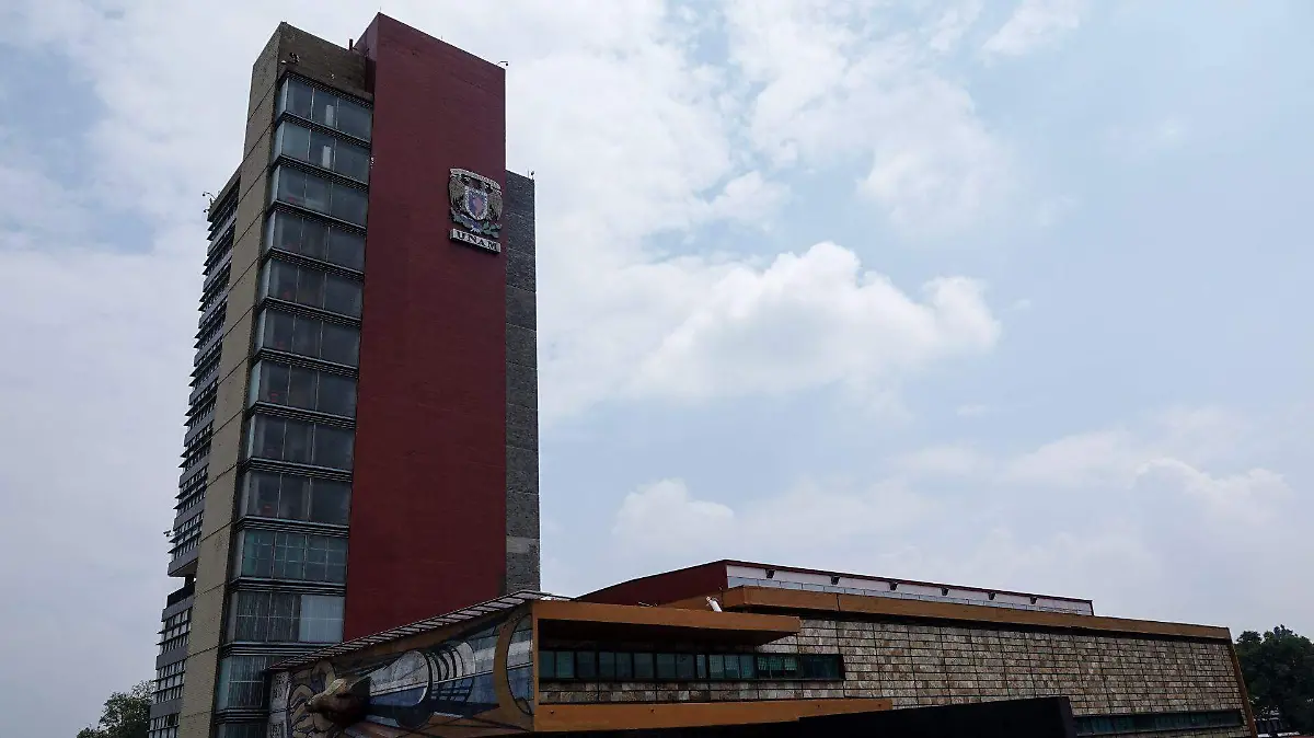 897847_Denuncia Daños Rectoría UNAM_web