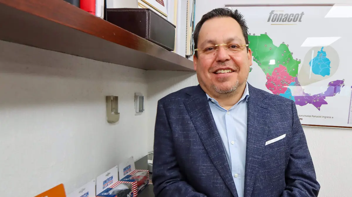 Salvador Gazca Herrera, Director General Adjunto Comercial de Fonacot-16