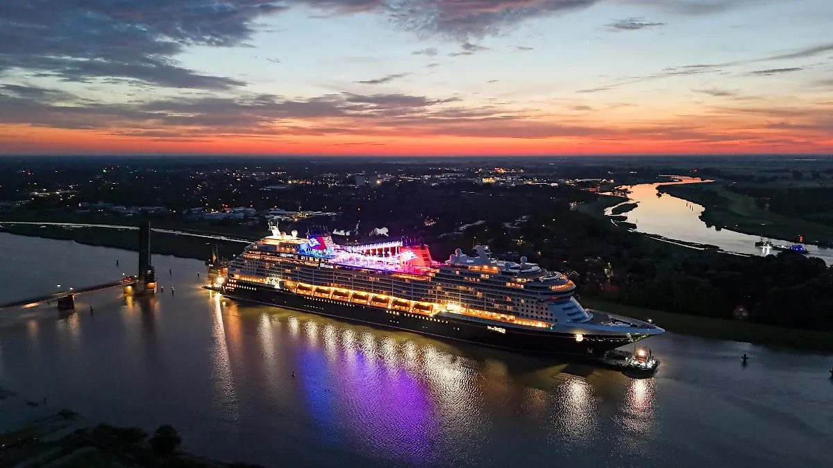 Disney Destiny Conveyance_1