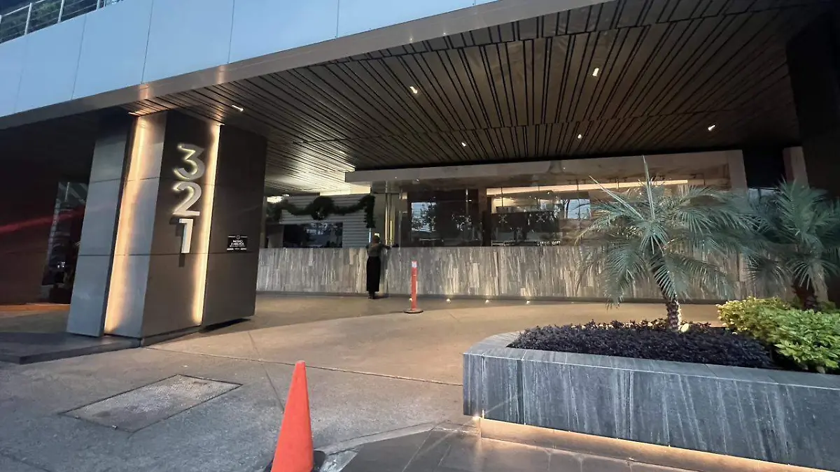 FGR ACUSA A DUEÑO DE MISS UNIVERSO DE DESPOJO ivonne rodriguez