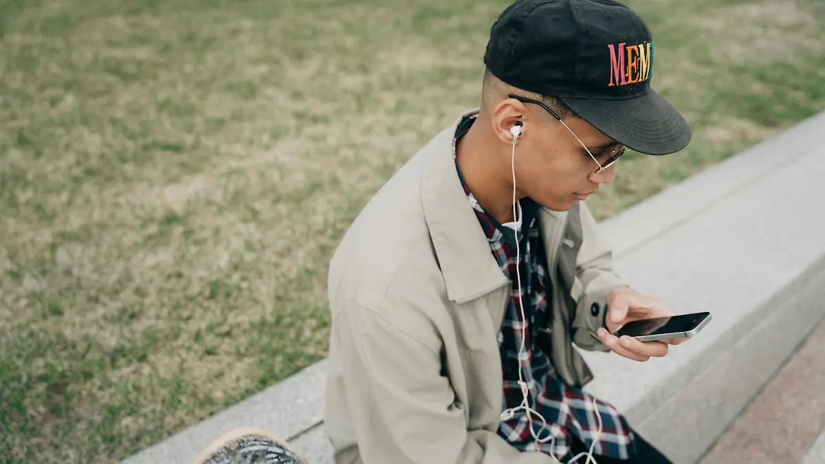 pexels-ivan-s-7902332