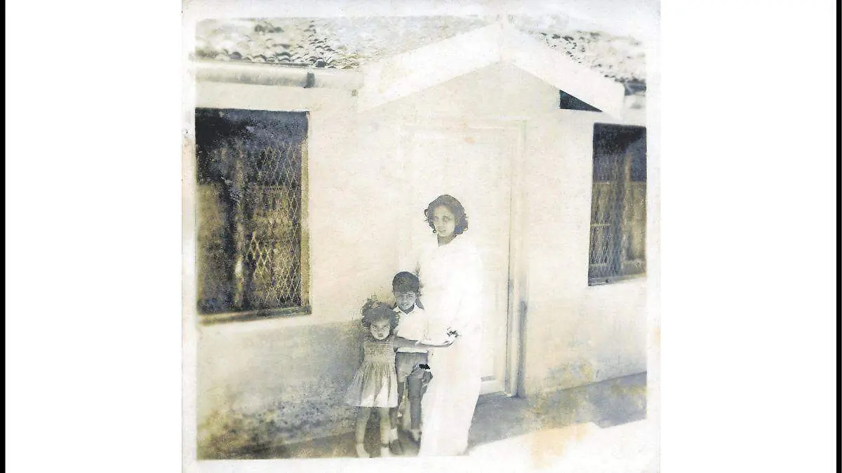 Arundhati Roy Buena 3