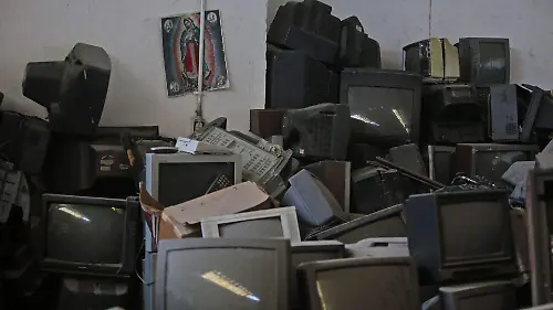 639210_Bodega Televisores Analògicos_web