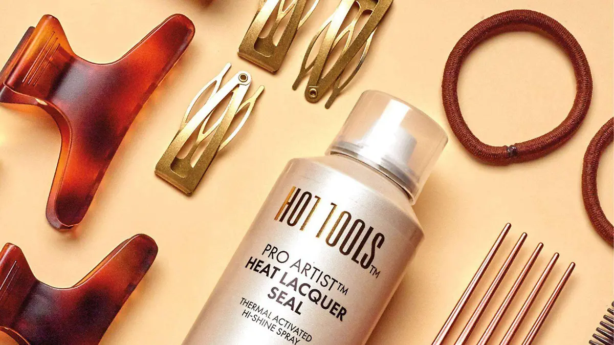 La rutina de pre-shampoo dirigida al cuero cabelludo está ganando popularidad, con productos específicos para equilibrar y prevenir la grasa excesiva desde la raíz.