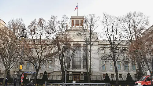 AFP__20251212__87WV8KE__v1__HighRes__FilesGermanyRussiaDiplomacyConflict