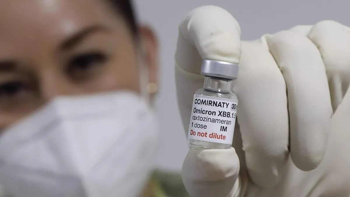 Comienza vacunación contra Covid en farmacias y hospitales privados