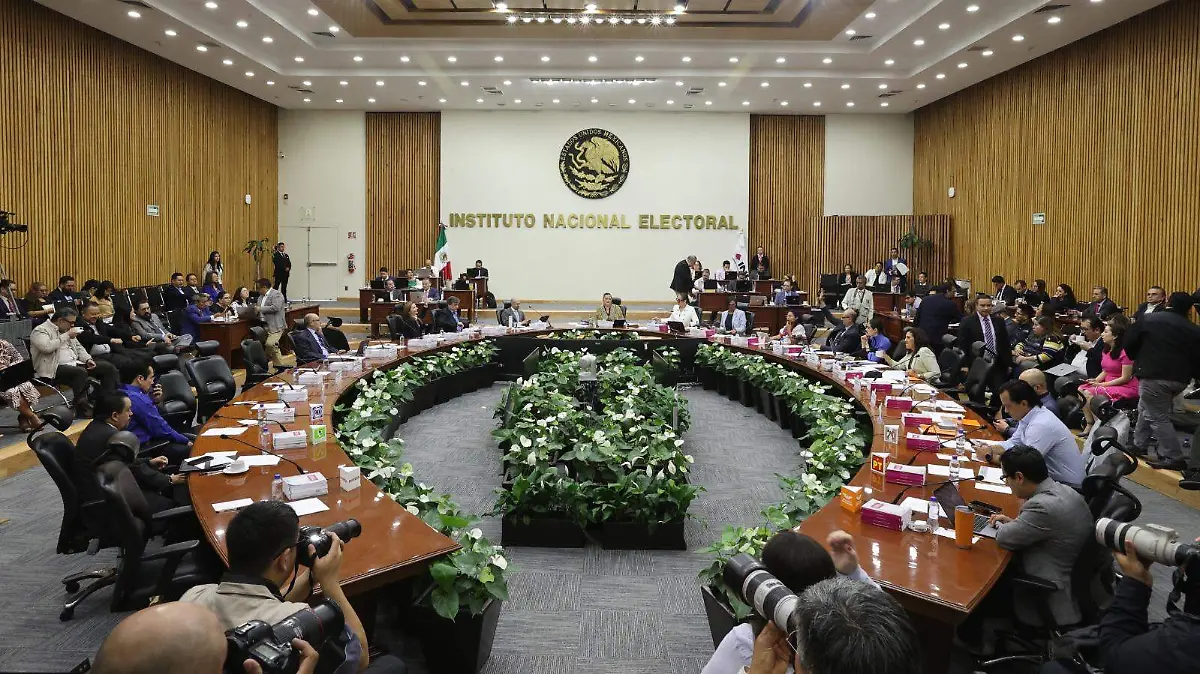 SESION INE CORTESIA INE (7)