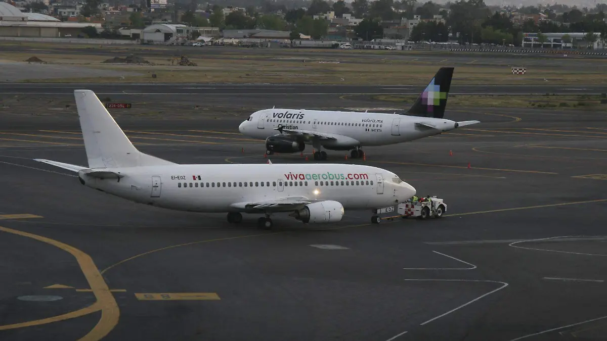 342789_Aviones Aeropuerto_web