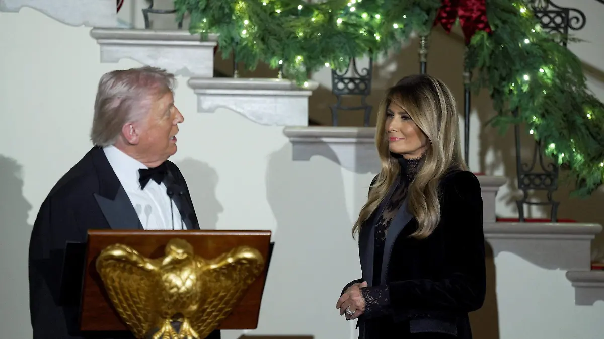 2025-12-12T012959Z_1648564256_RC2PEIABB9AZ_RTRMADP_3_USA-TRUMP (1)