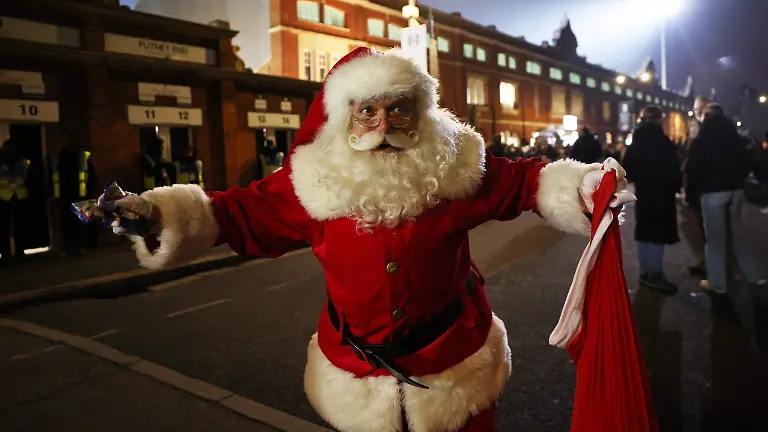 2025-12-22T180616Z_433082727_UP1ELCM1EADS1_RTRMADP_3_SOCCER-ENGLAND-FUL-NFO