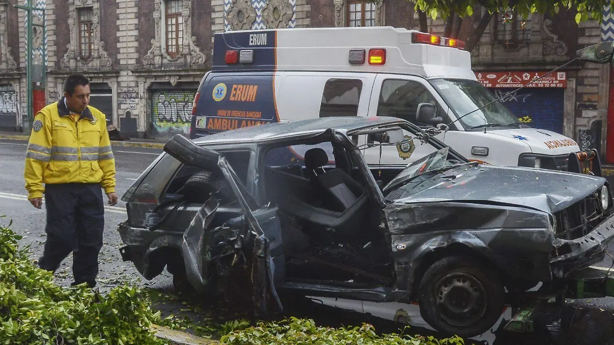 484151_Accidente Bucareli_web