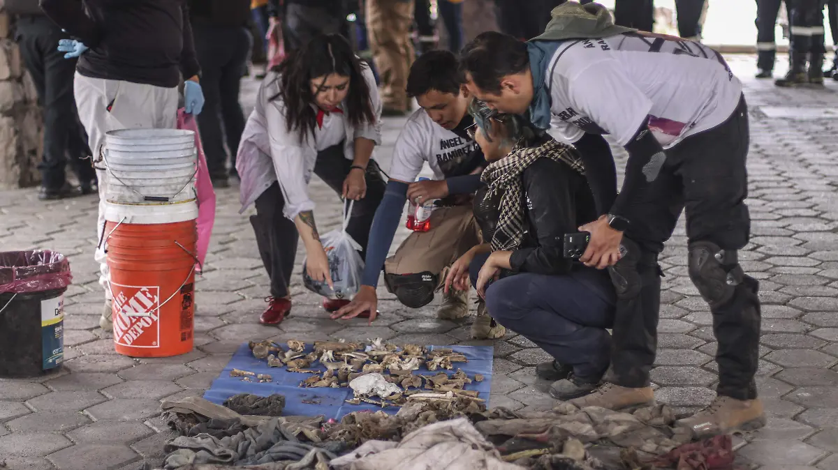 CUERPOS SIN IDENTIFICAR-DESCONOCEN CIFRA-roberto hernandez 1