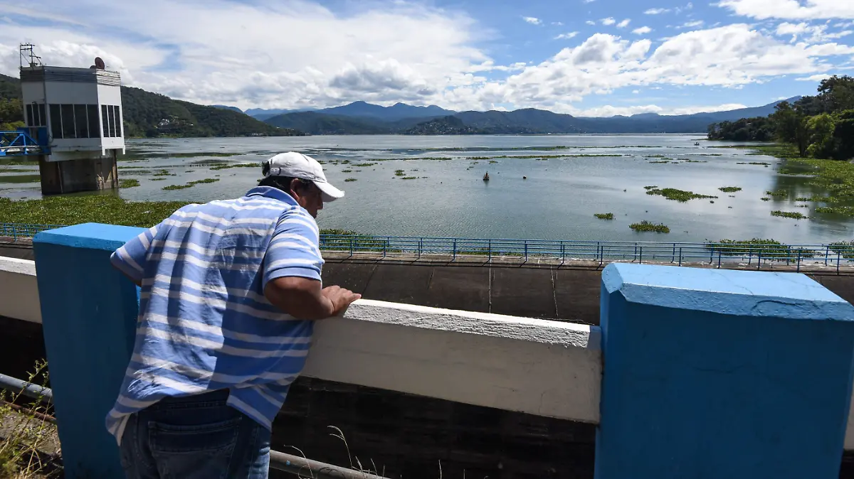 1051379_Recuperación Presa Valle de Bravo_impreso