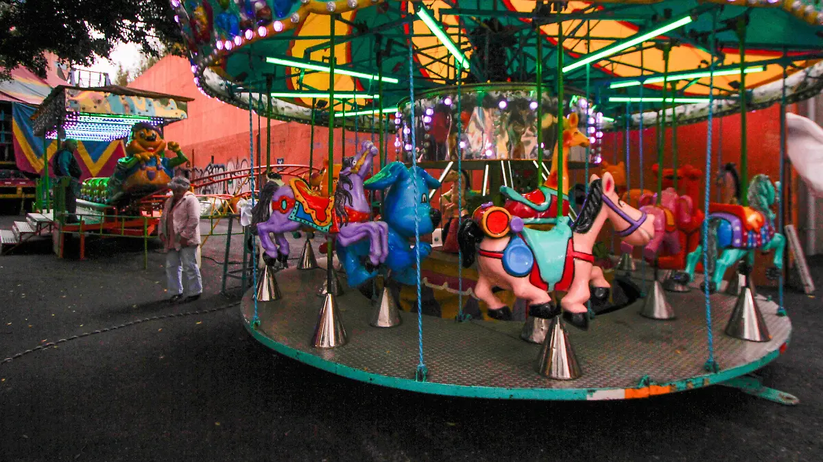 Bazar navideño con poca afluencia-19