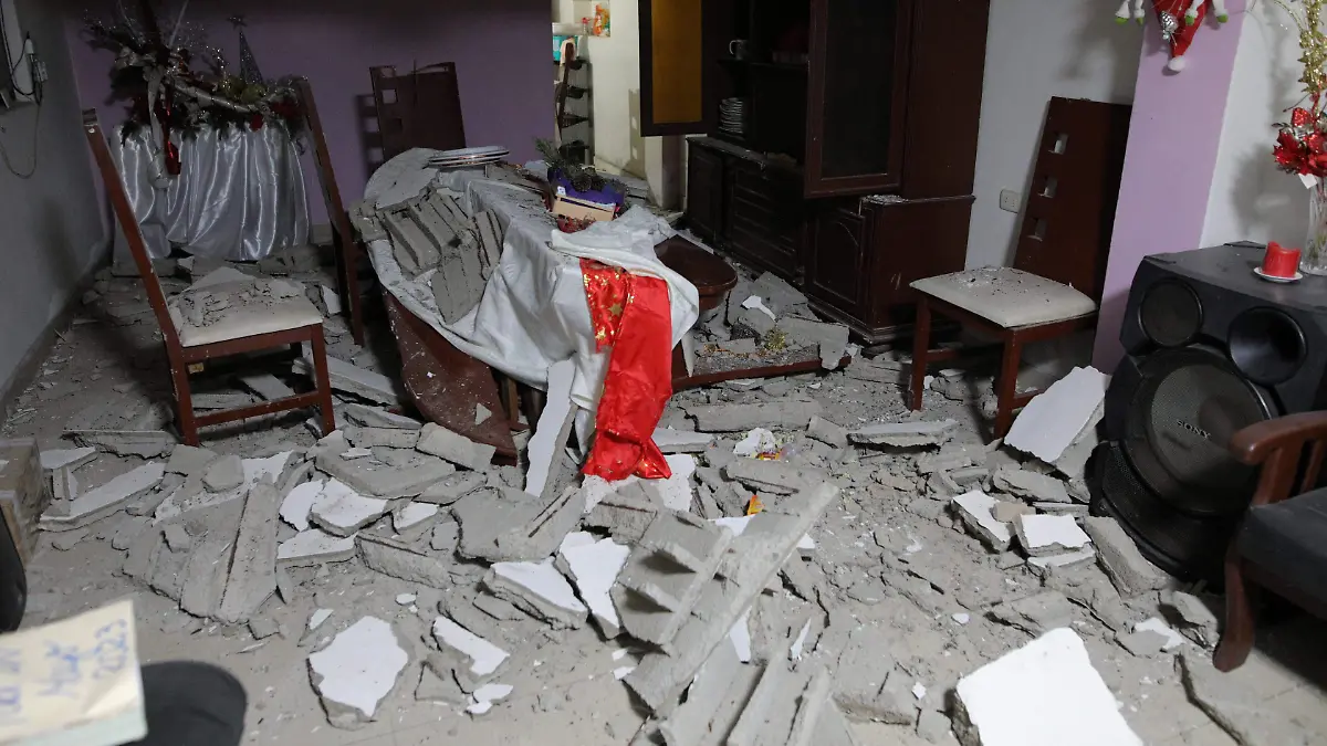 2025-12-28T065909Z_1441570776_RC2HPIA8KKLE_RTRMADP_3_PERU-QUAKE