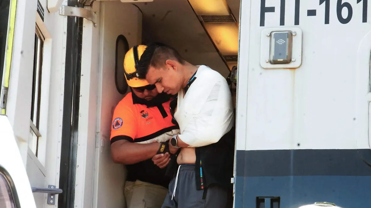 4dd5abc61a64c4502cee5b2d2aeefd17c555bb1aw