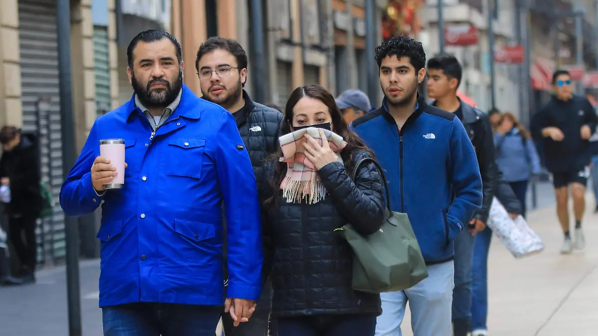 SE-ACTIVA-LA-ALERTA-NARANJA-EN-LA-CDMX-romina solis -01
