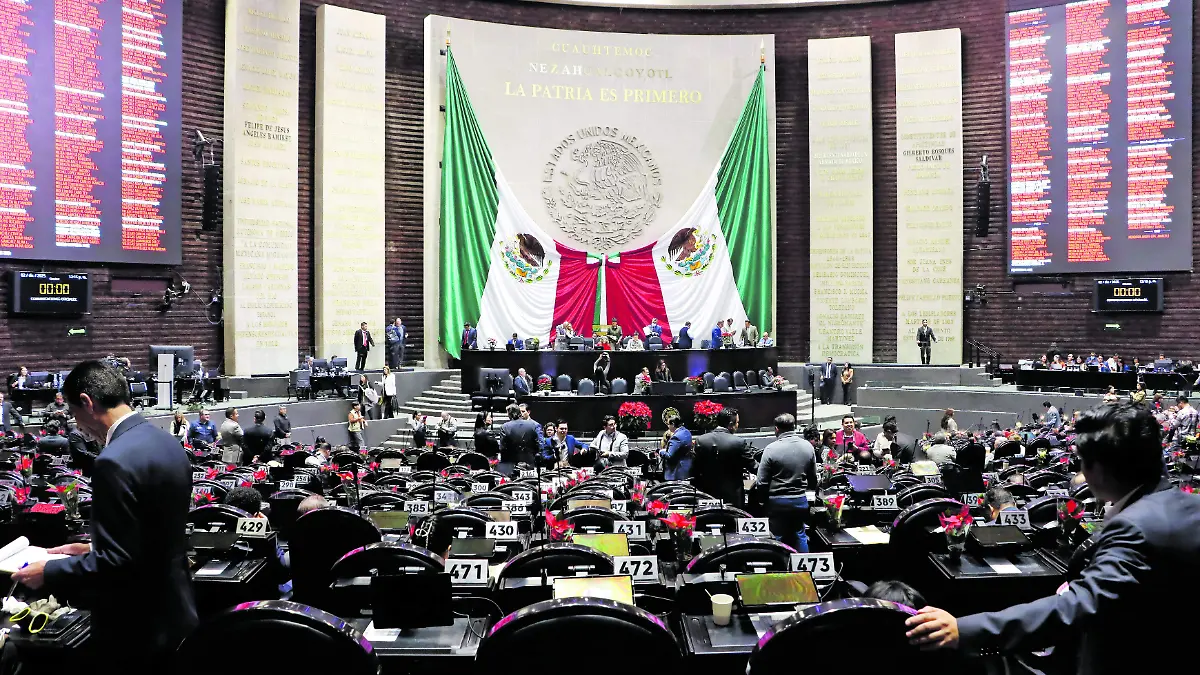 MORENA BUSCA APROBAR JUECES SIN ROSTRO laura lovera_CMYK