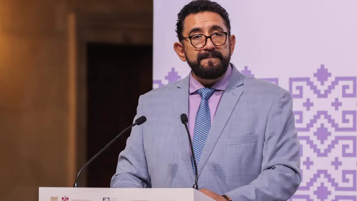 ULISES LARA NUEVO CARGO EN FGR romina solis