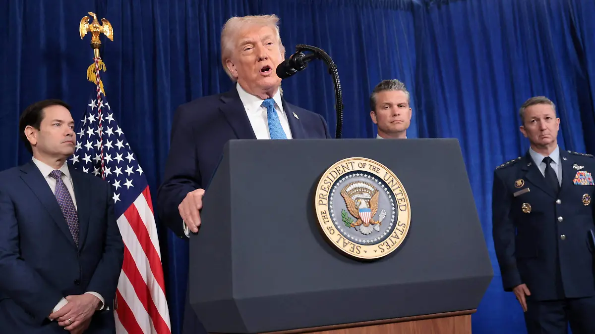 2026-01-03T170308Z_425379103_RC2STIAQZHBT_RTRMADP_3_USA-VENEZUELA