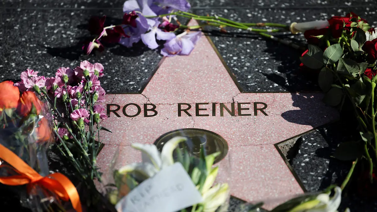 2025-12-15T205154Z_257380055_RC27HIARMCJ1_RTRMADP_3_PEOPLE-ROB-REINER (1)