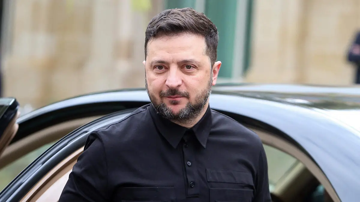 2026-01-07T102852Z_1945259403_RC2AWIAQN00K_RTRMADP_3_UKRAINE-CRISIS-EU-ZELENSKIY-CYPRUS