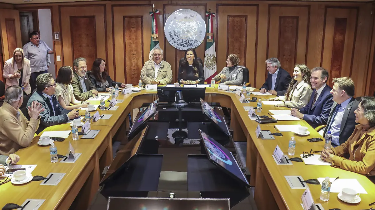 Lorenzo Cordova-Kenia López Rabadán-Somos mx-Diputados-15