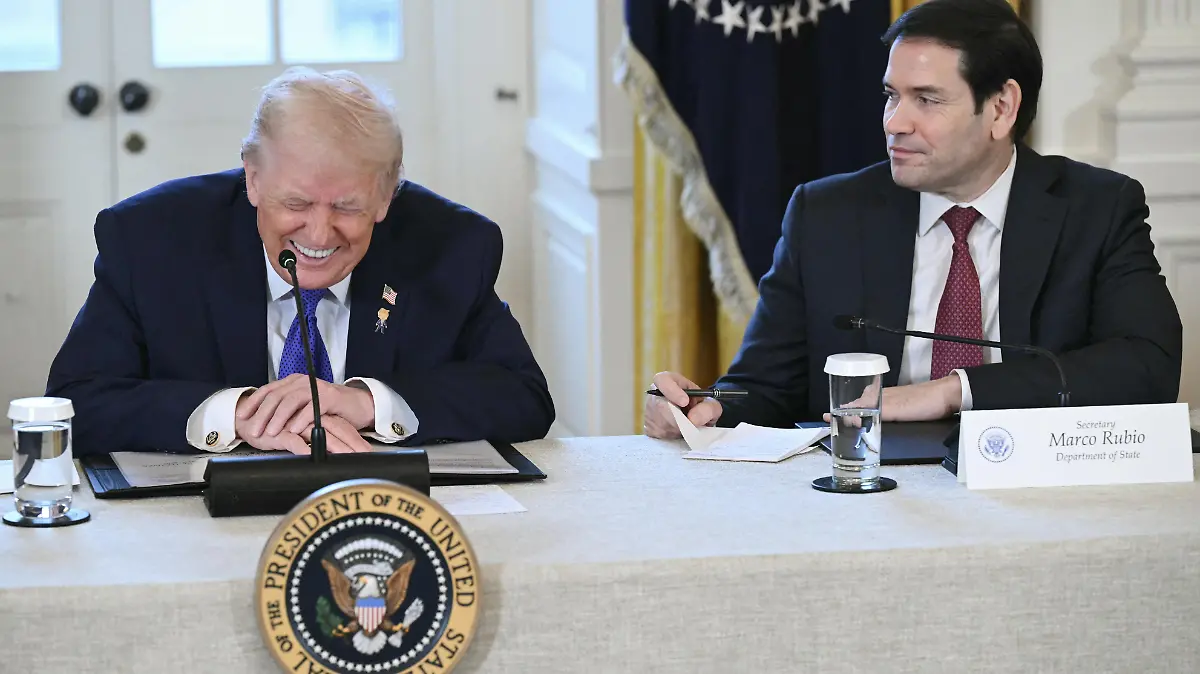 AFP__20260109__929892N__v2__HighRes__TrumpToMeetWithOilExecutivesAboutVenezuela