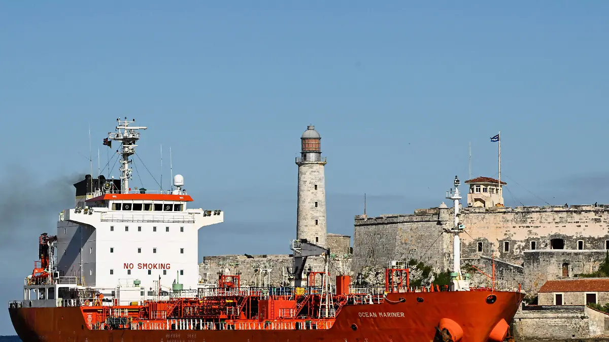 2026-01-09T165359Z_778985863_RC2QXIAJOSID_RTRMADP_3_MEXICO-OIL-CUBA-VENEZUELA