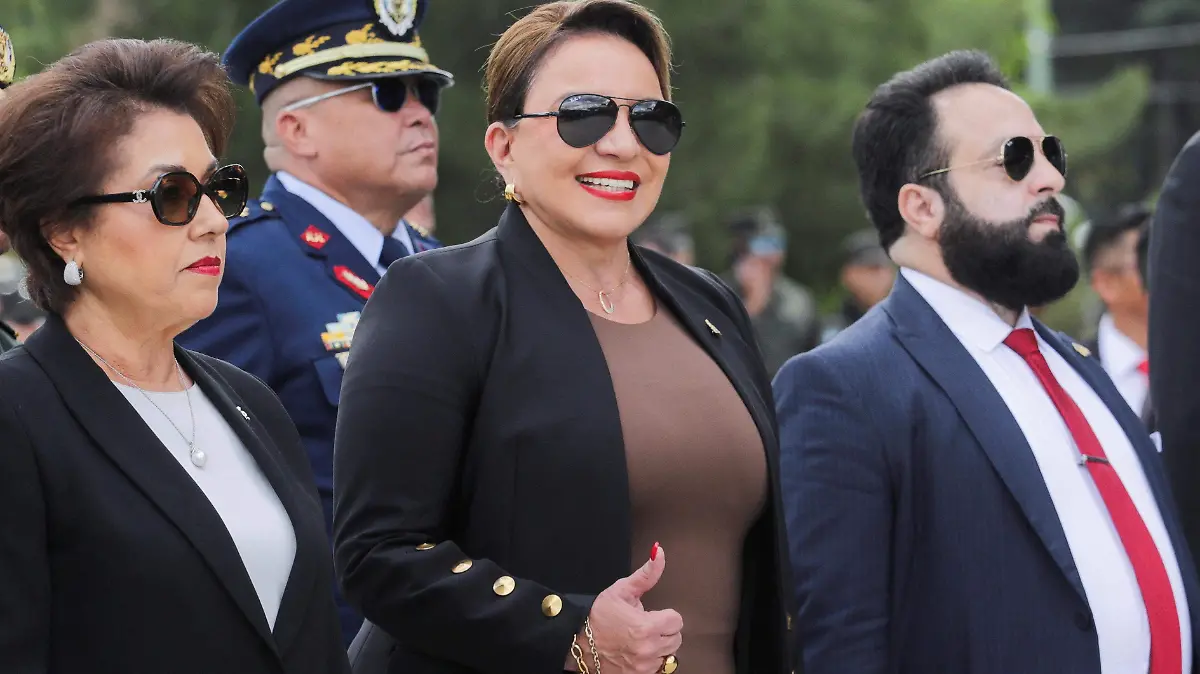 2025-12-18T233207Z_230950660_RC2ZIIAB1DV9_RTRMADP_3_HONDURAS-POLITICS