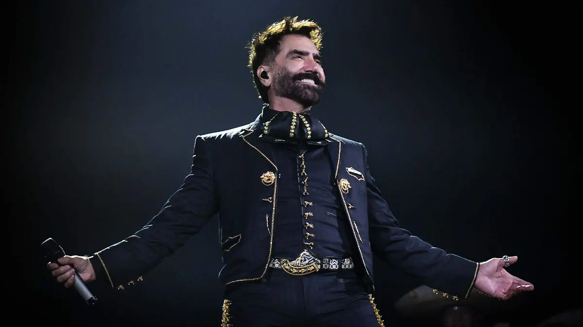 1050543_Alejandro Fernández Estadio GNP_web