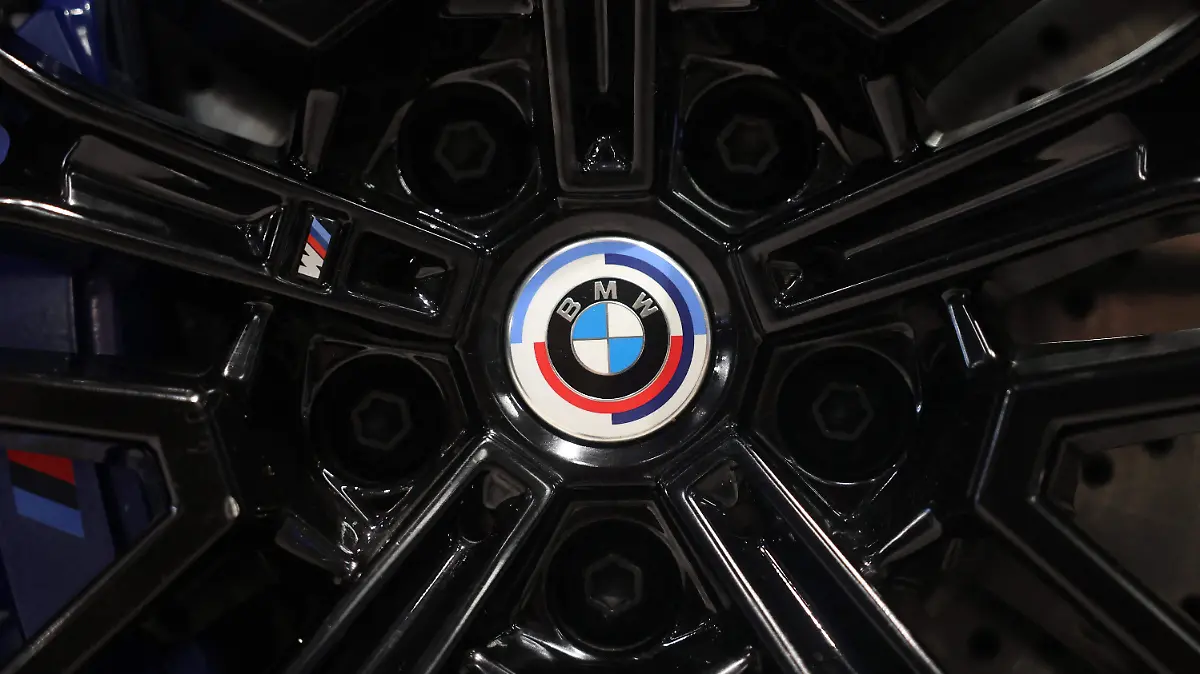 2026-01-08T132629Z_1258672664_RC2VWIAGDLUK_RTRMADP_3_BMW-INDIA-AUTOS