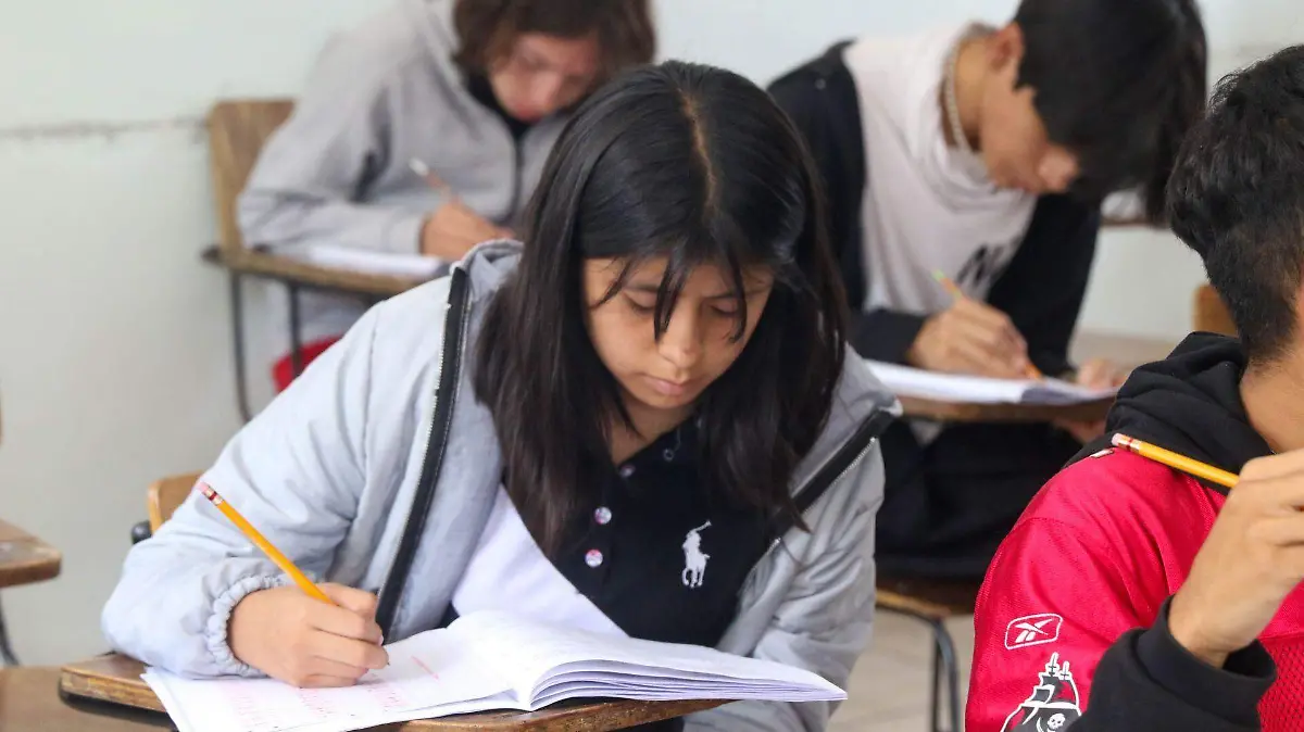 985997_Examen Comipens_web