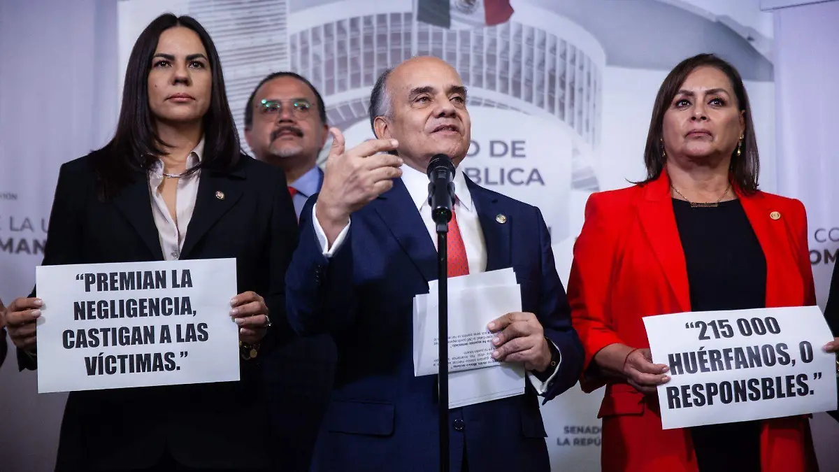 1038216_Conferencia PRI senado_web