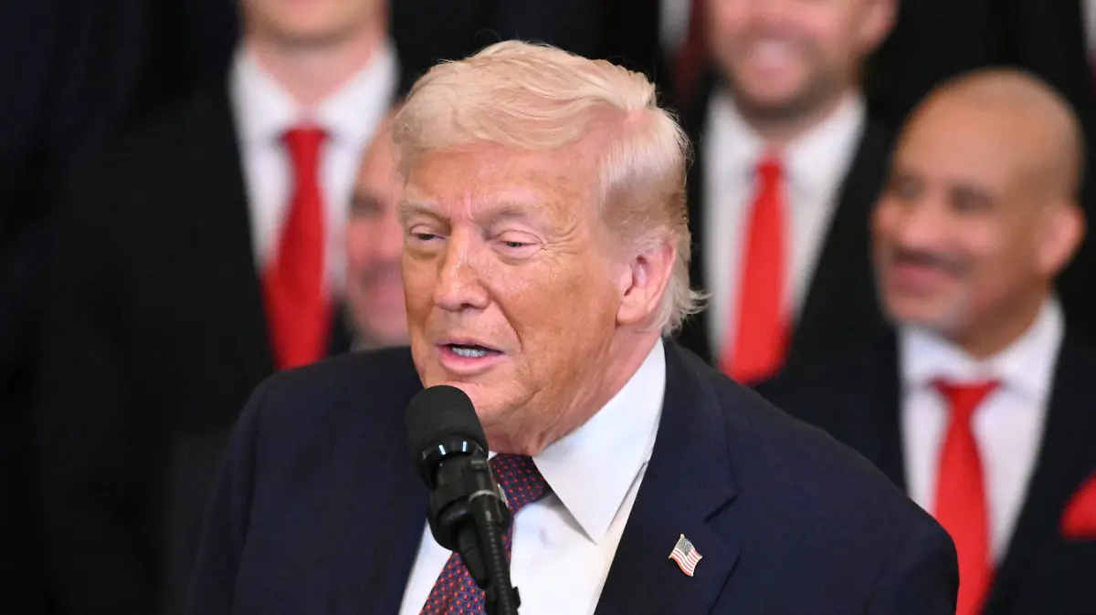 AFP__20260115__92VV73F__v1__HighRes__UsPoliticsTrumpNhl