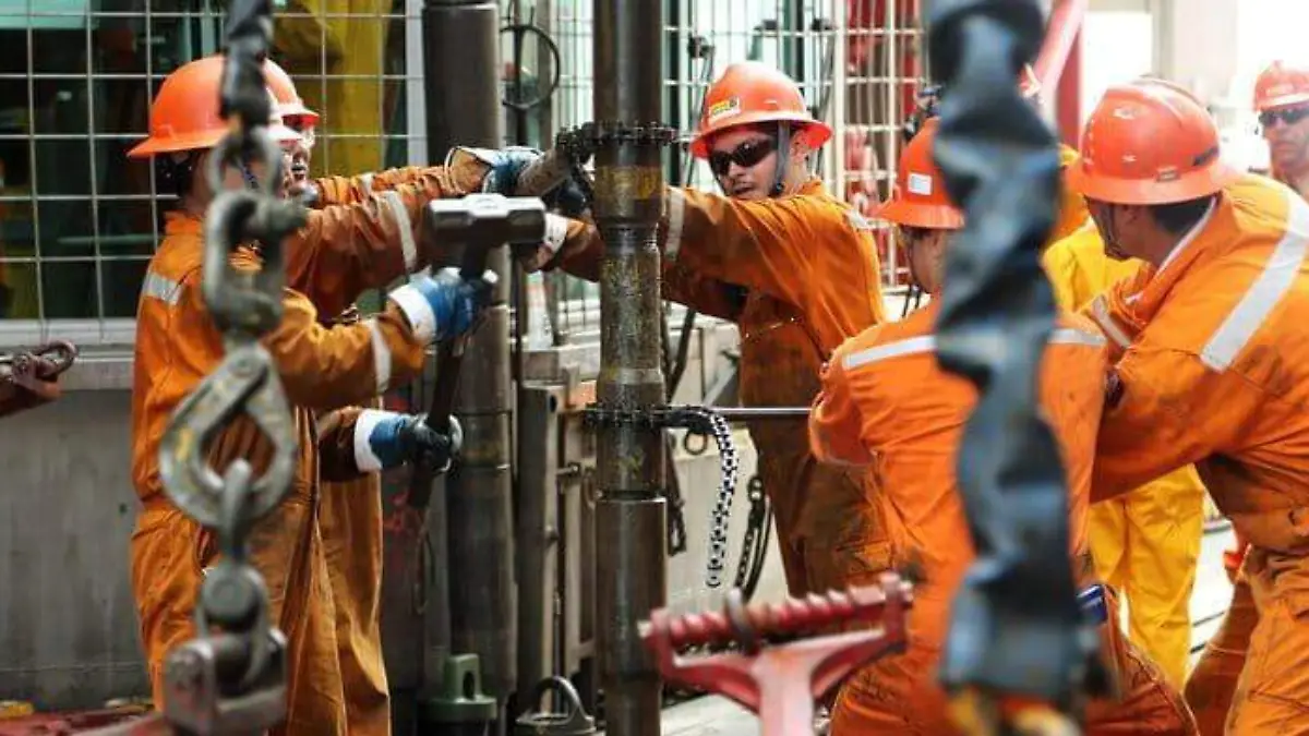 Contrario a los recortes en temas ambientales y climáticos, la explotación de hidrocarburos en México tendrá un aumento presupuestal. Foto- Secretaría de Energía