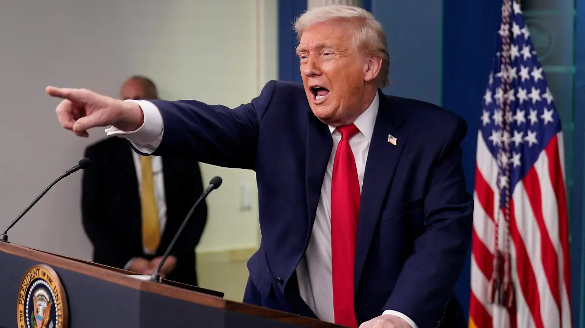 2026-01-20T203252Z_856482334_RC285JA4Y0ZV_RTRMADP_3_USA-TRUMP