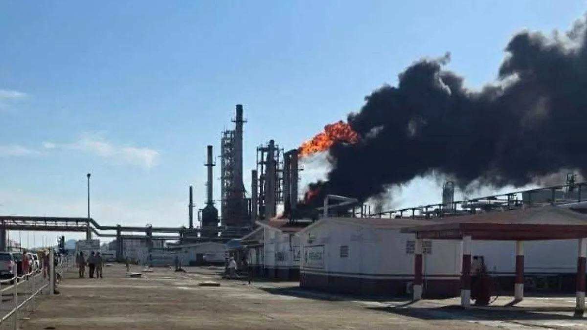 Incendio Refinería Ingeniero Antonio Dovalí Jaime