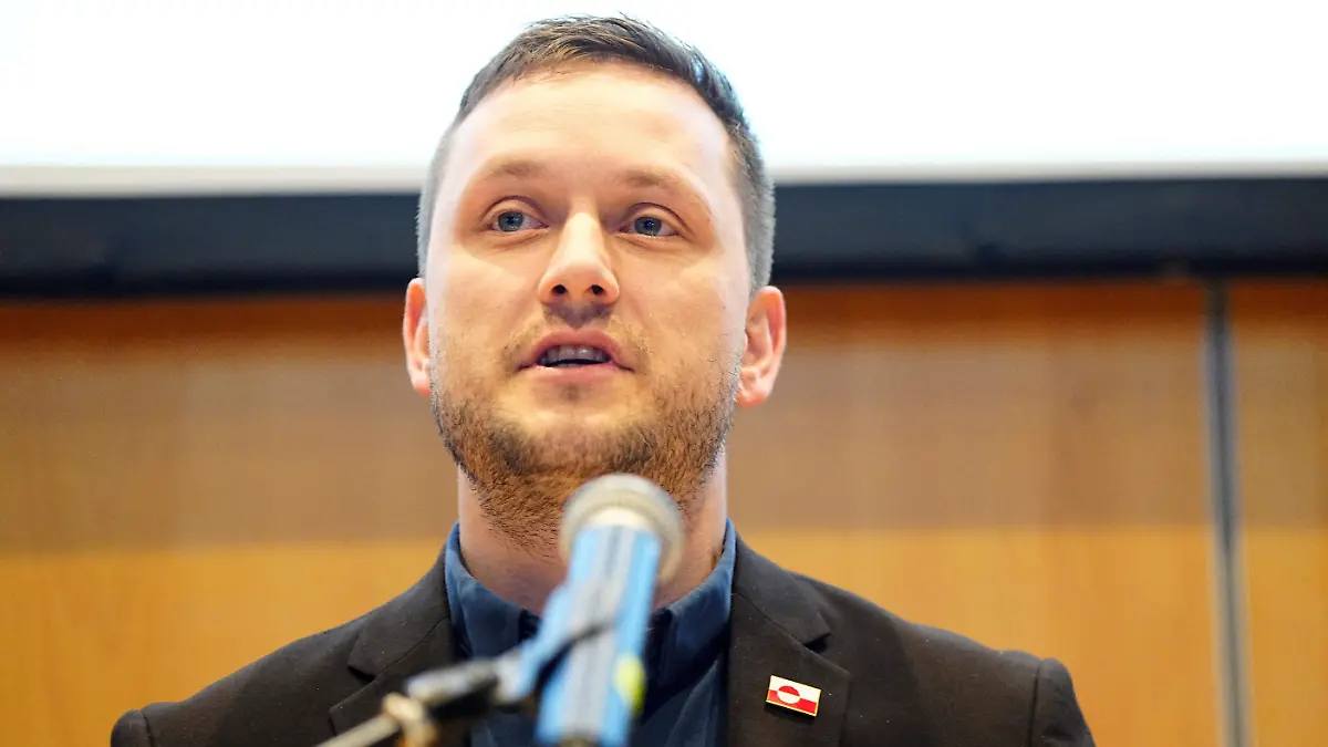 2026-01-22T165209Z_729247942_RC2G6JAT2F65_RTRMADP_3_USA-TRUMP-GREENLAND-CRISIS