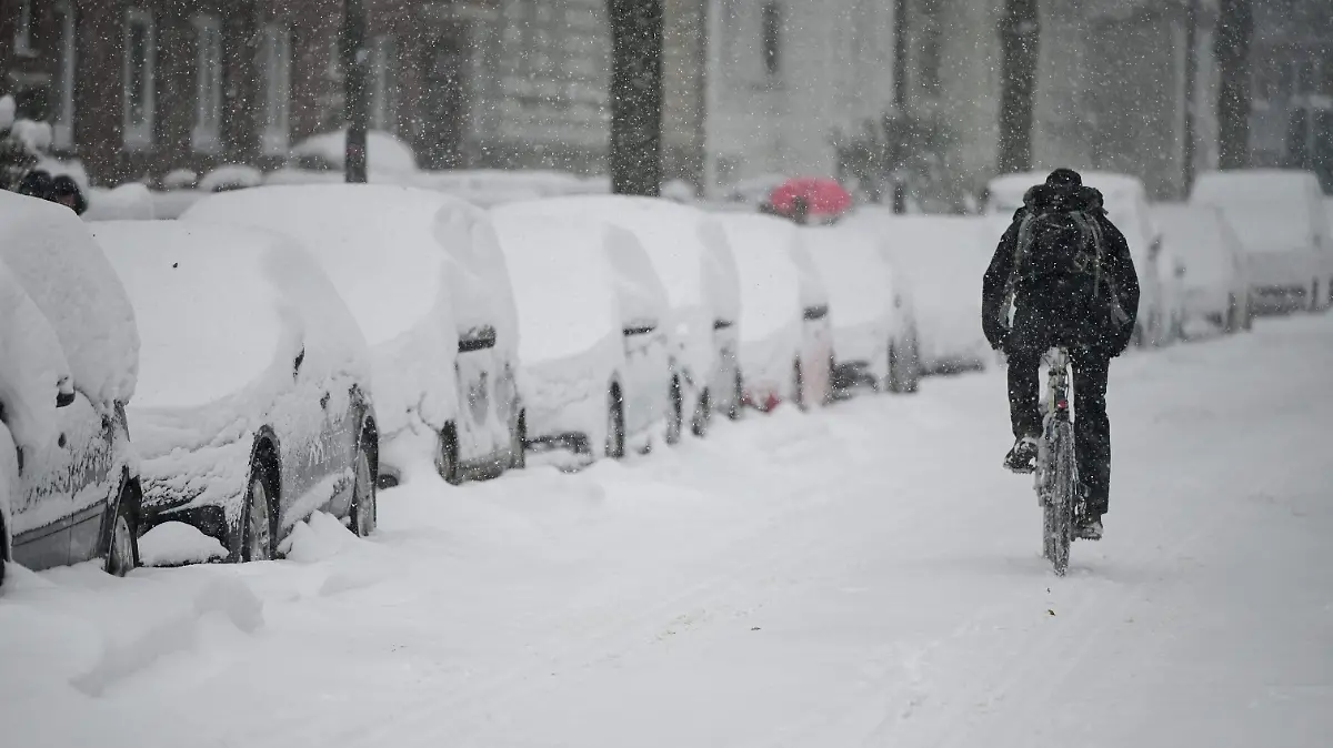 2026-01-09T142818Z_860310856_RC2OXIADC7WI_RTRMADP_3_EUROPE-WEATHER-GERMANY