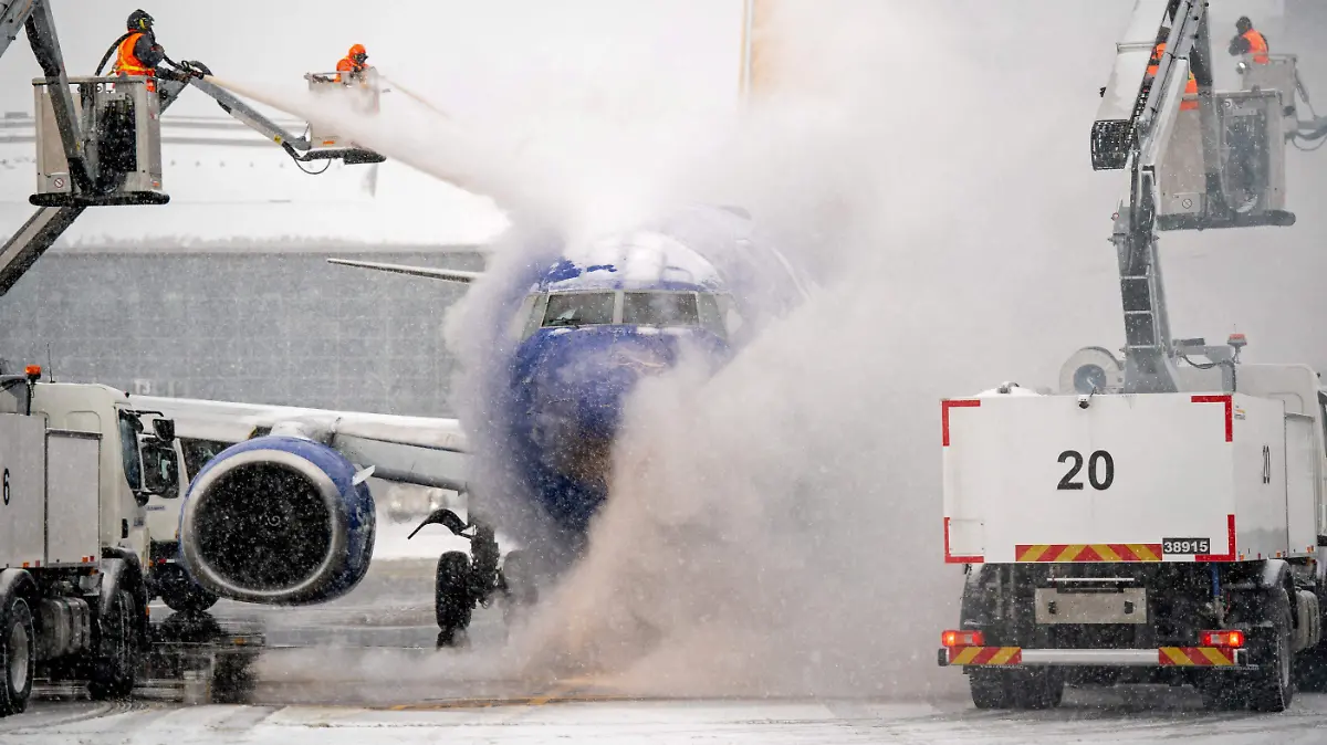 2026-01-24T191907Z_1688185129_RC2N7JAKRJ9L_RTRMADP_3_USA-WEATHER